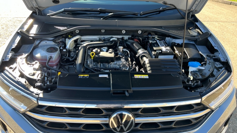 Used Volkswagen T-Roc 2023 for sale - 76868795: Photo 17