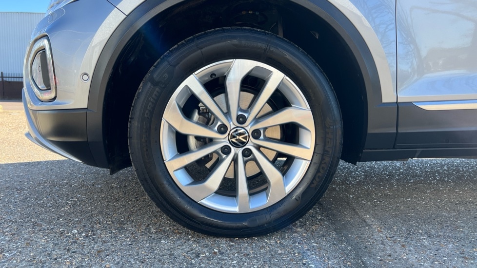 Used Volkswagen T-Roc 2023 for sale - 76868795: Photo 18