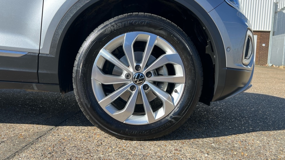 Used Volkswagen T-Roc 2023 for sale - 76868795: Photo 20