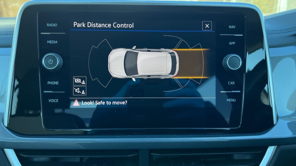 Used Volkswagen T-Roc 2023 for sale - 76868795: Photo 22