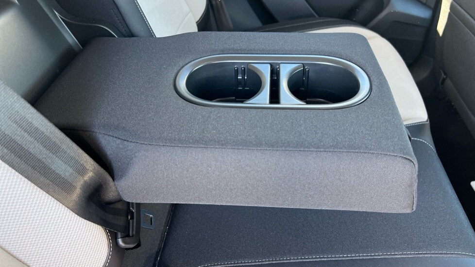 Used Volkswagen T-Roc 2023 for sale - 76868795: Photo 41