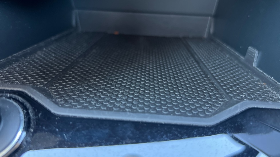 Used Volkswagen T-Roc 2023 for sale - 76868795: Photo 55