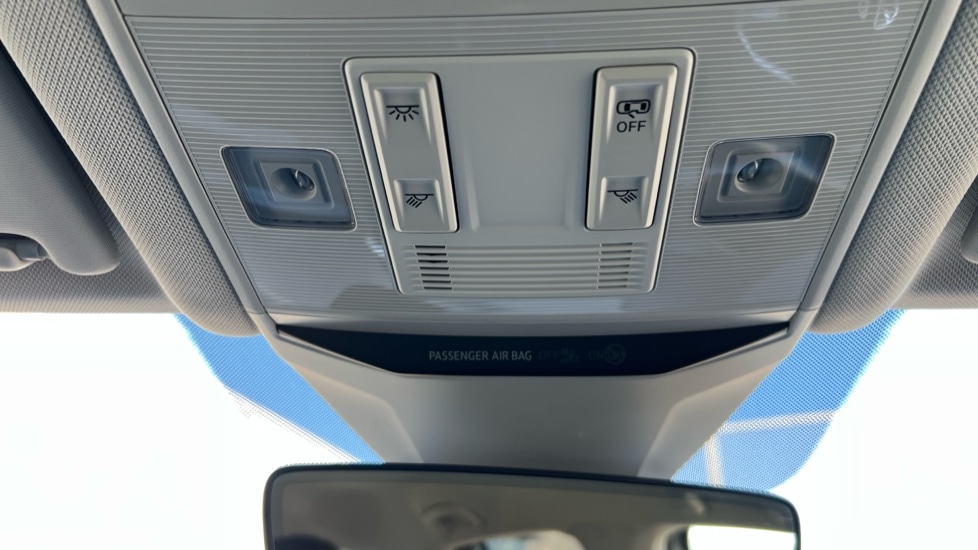 Used Volkswagen T-Roc 2023 for sale - 76868795: Photo 61