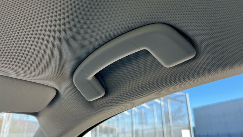 Used Volkswagen T-Roc 2023 for sale - 76868795: Photo 63