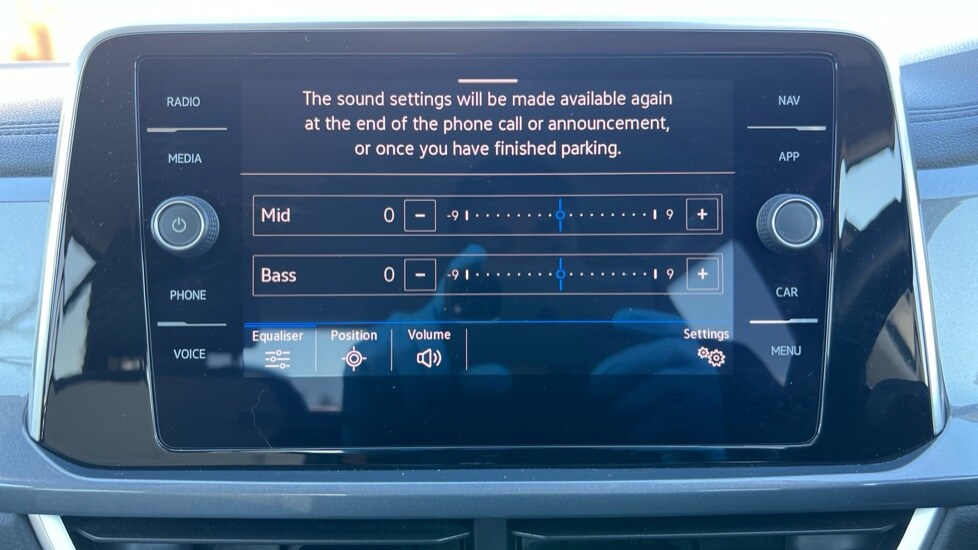 Used Volkswagen T-Roc 2023 for sale - 76868795: Photo 64