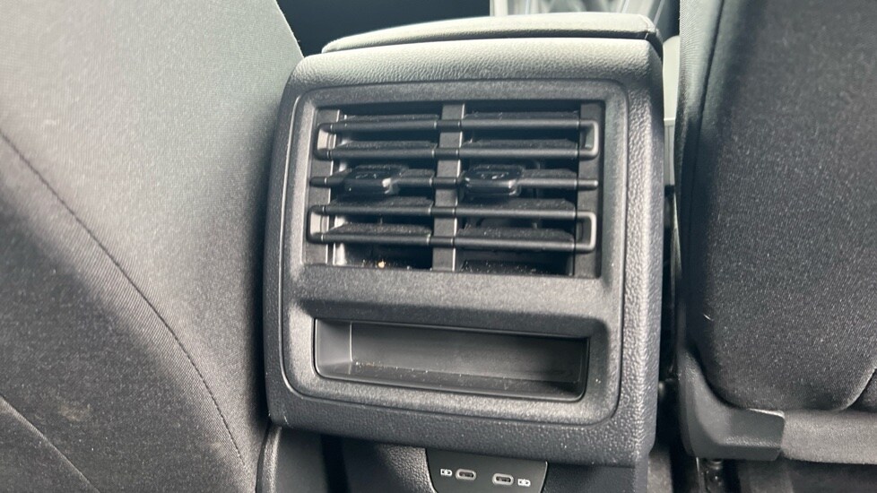 Used Volkswagen Golf 2024 for sale - 77060666: Photo 34