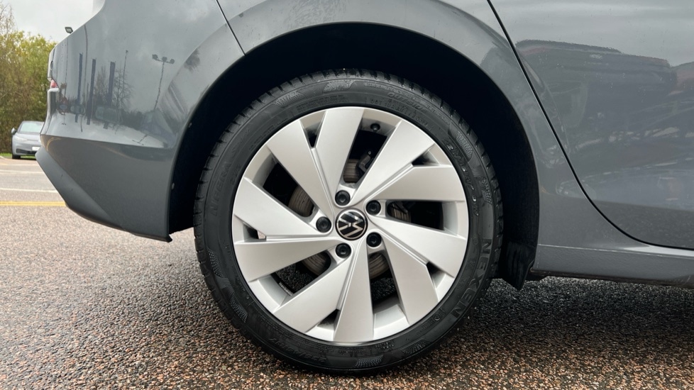 Used Volkswagen Golf 2024 for sale - 77060666: Photo 5