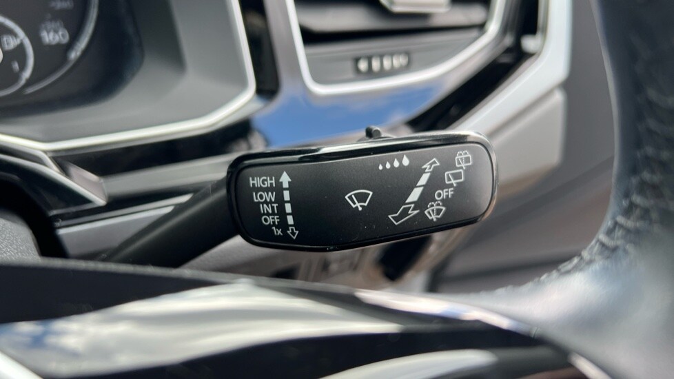 Used Volkswagen Polo 2021 for sale - 76112320: Photo 32