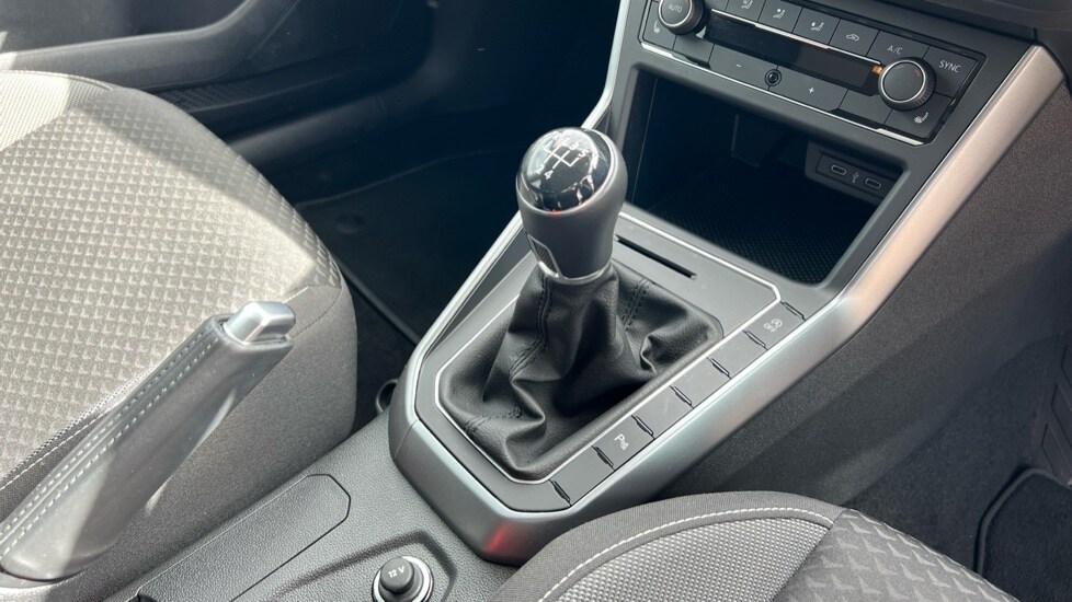 Used Volkswagen Polo 2021 for sale - 76112320: Photo 36