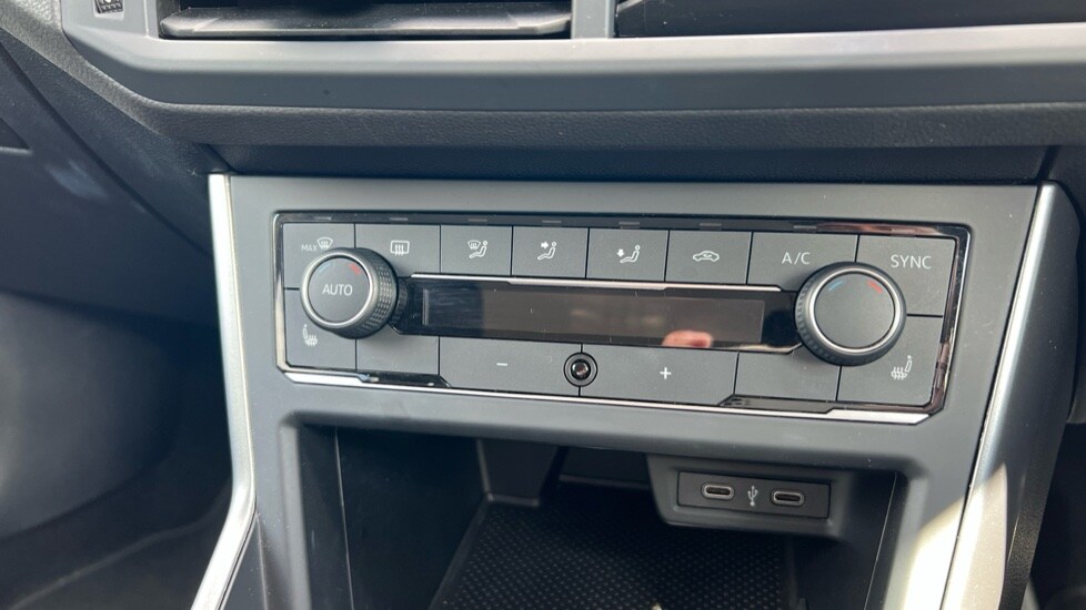 Used Volkswagen Polo 2021 for sale - 76112320: Photo 48