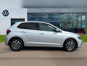 Used Volkswagen Polo 2021 for sale - 76112320: Photo