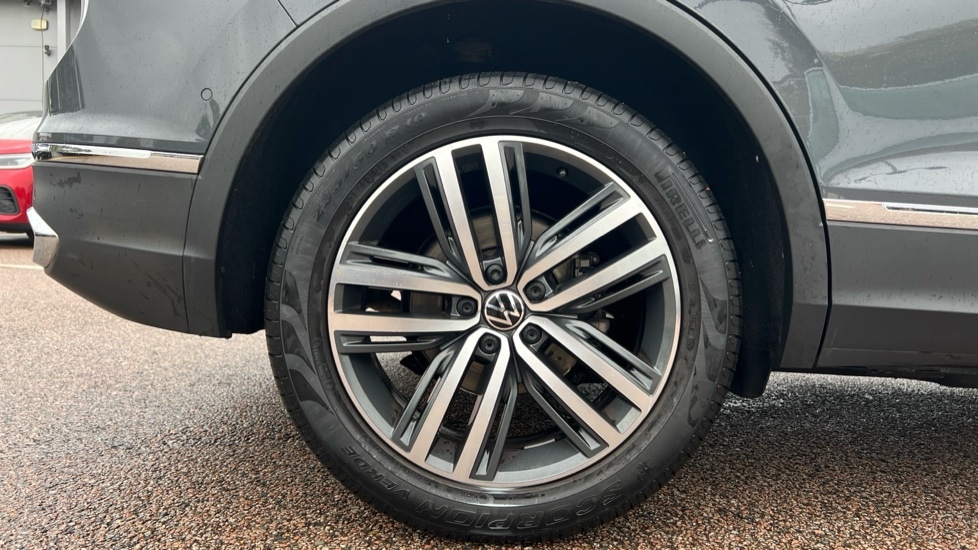 Used Volkswagen Tiguan 2023 for sale - 76124807: Photo 5
