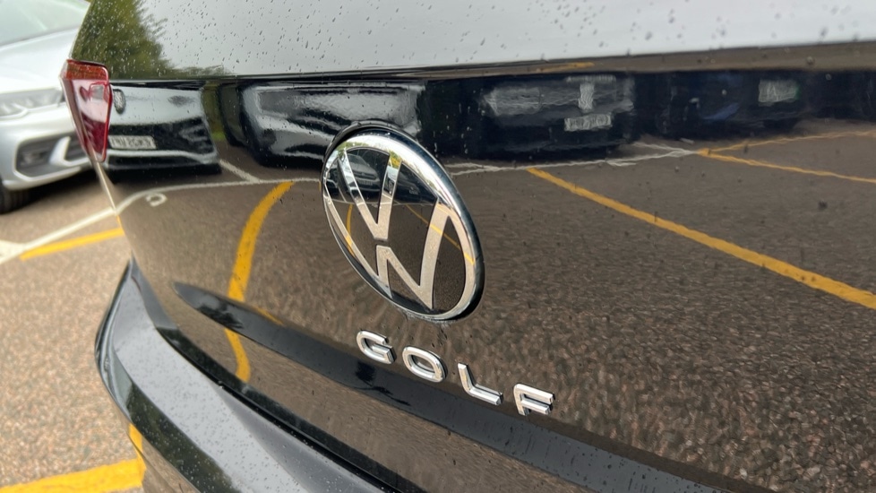 Used Volkswagen Golf 2022 for sale - 76008279: Photo 40