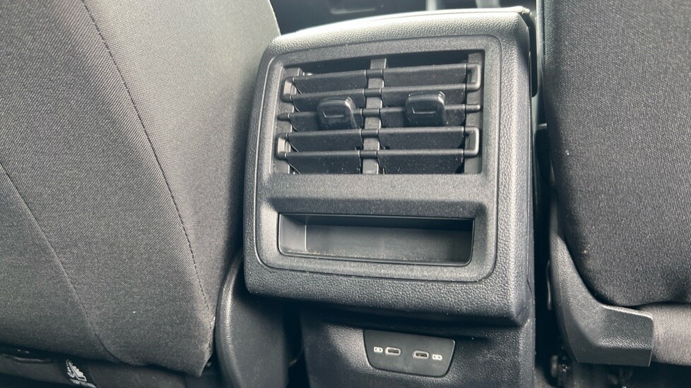 Used Volkswagen Golf 2024 for sale - 75843955: Photo 34