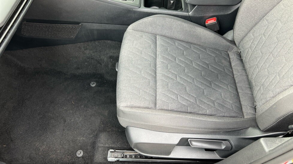 Used Volkswagen Golf 2024 for sale - 75843955: Photo 39