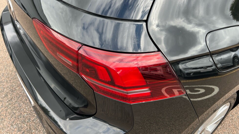 Used Volkswagen Golf 2024 for sale - 75843955: Photo 44