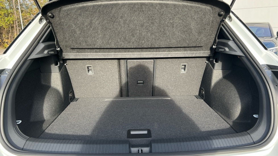 Used Volkswagen T-Roc 2025 for sale - 76873821: Photo 16