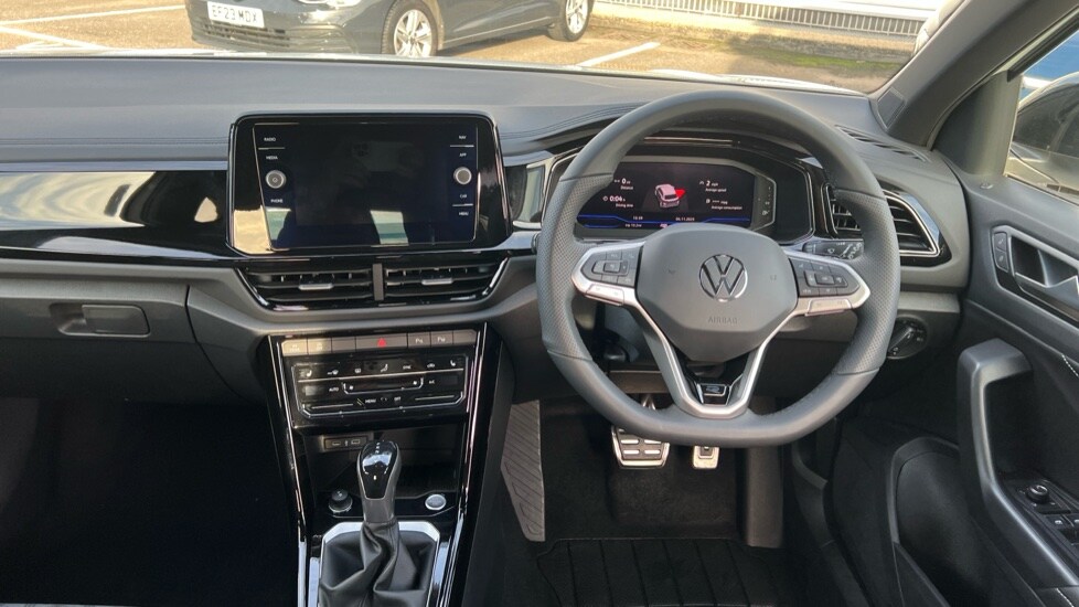 Used Volkswagen T-Roc 2025 for sale - 76873821: Photo 27