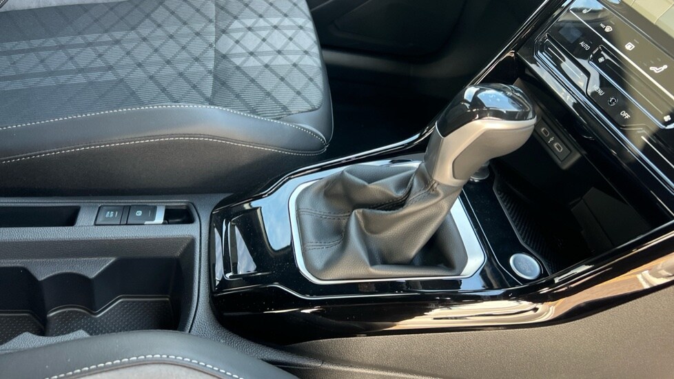 Used Volkswagen T-Roc 2025 for sale - 76873821: Photo 35