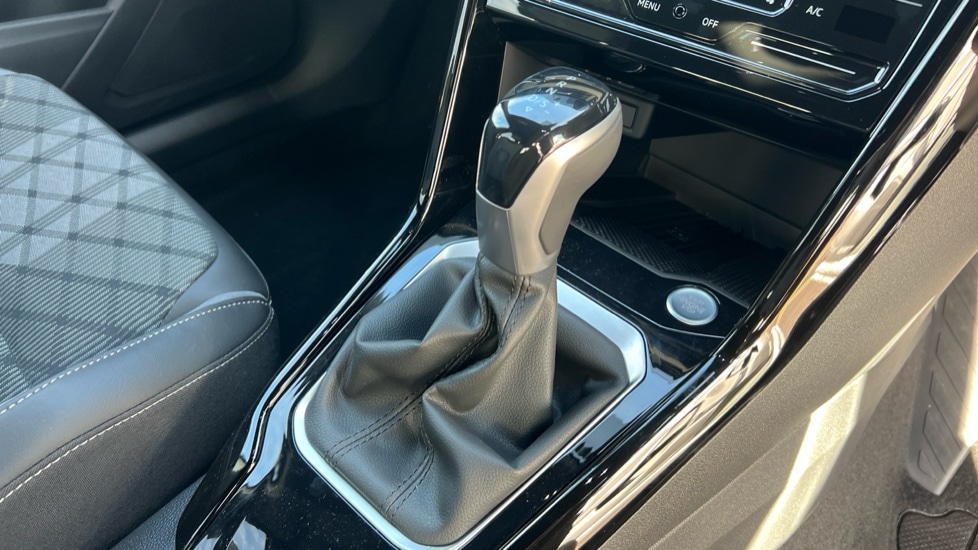 Used Volkswagen T-Roc 2025 for sale - 76873821: Photo 36