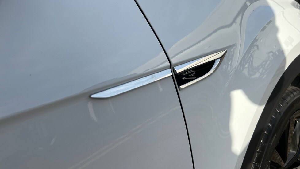 Used Volkswagen T-Roc 2025 for sale - 76873821: Photo 40