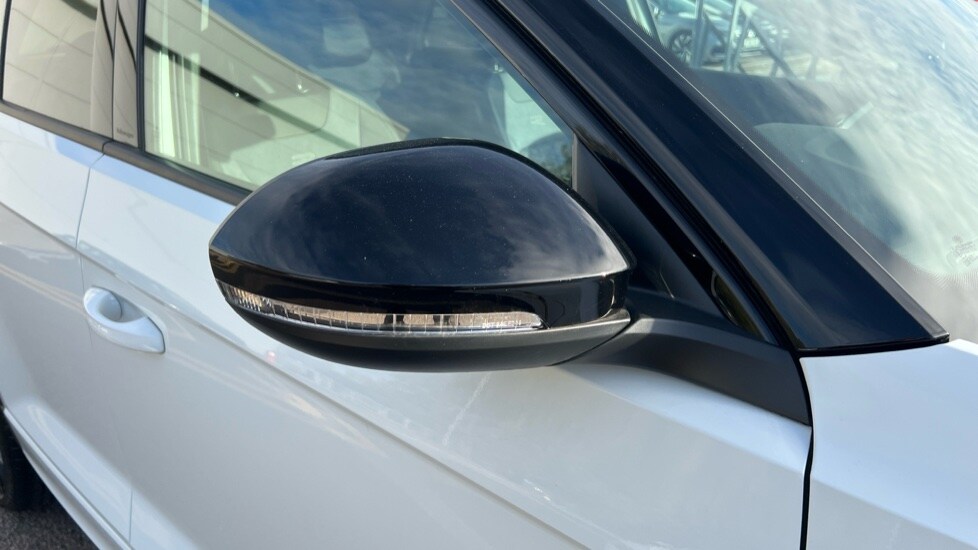 Used Volkswagen T-Roc 2025 for sale - 76873821: Photo 42