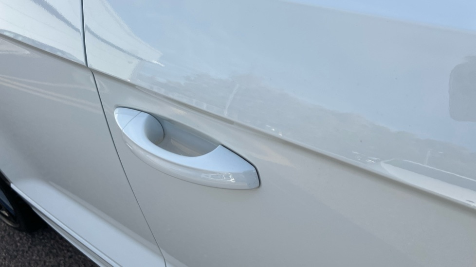 Used Volkswagen T-Roc 2025 for sale - 76873821: Photo 43