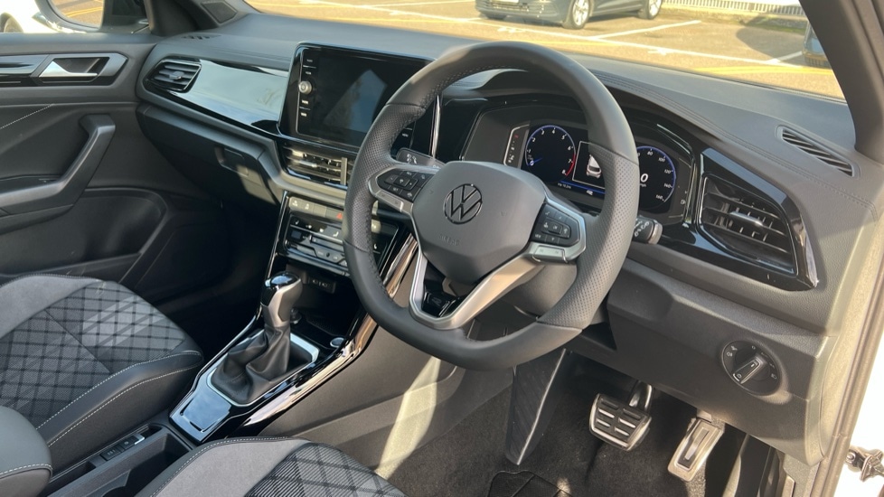 Used Volkswagen T-Roc 2025 for sale - 76873821: Photo 6