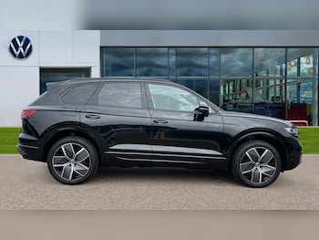 Used Volkswagen Touareg 2025 for sale - 75409891: Photo