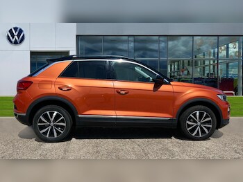 Used Volkswagen T-Roc 2019 for sale - 75495669: Photo
