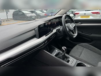 Used Volkswagen Golf 2021 for sale - 75722238: Photo