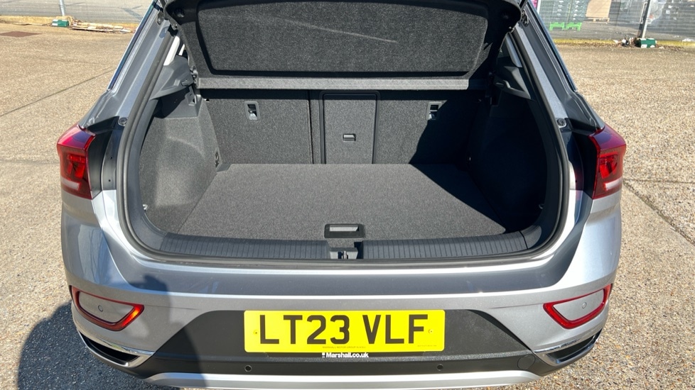Used Volkswagen T-Roc 2023 for sale - 77057895: Photo 16