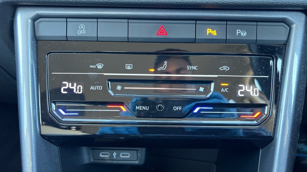 Used Volkswagen T-Roc 2023 for sale - 77057895: Photo 54