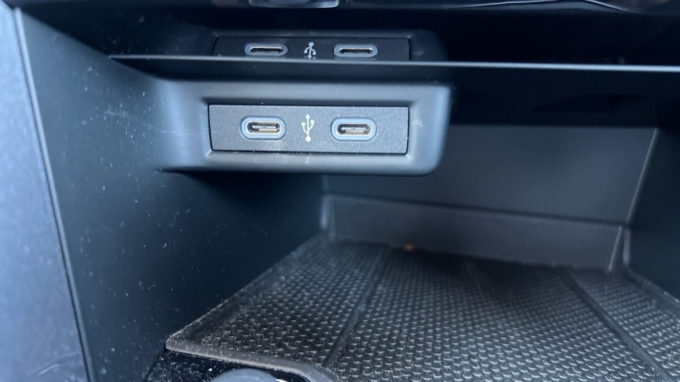 Used Volkswagen T-Roc 2023 for sale - 77057895: Photo 56