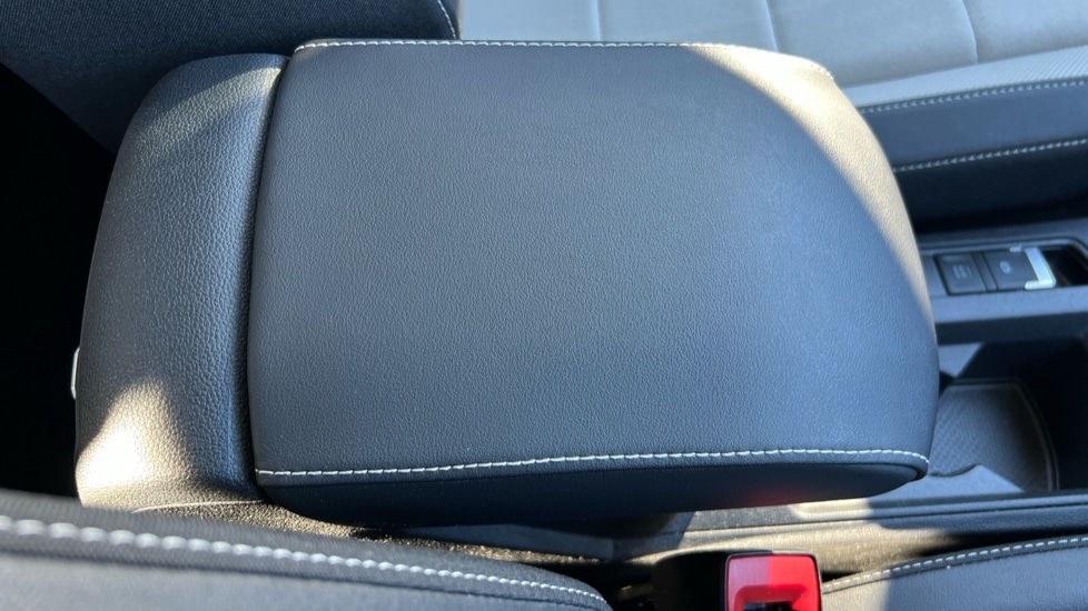 Used Volkswagen T-Roc 2023 for sale - 77057895: Photo 60