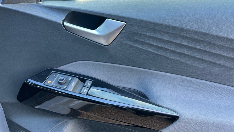 Used Volkswagen ID.3 2022 for sale - 76870477: Photo 37