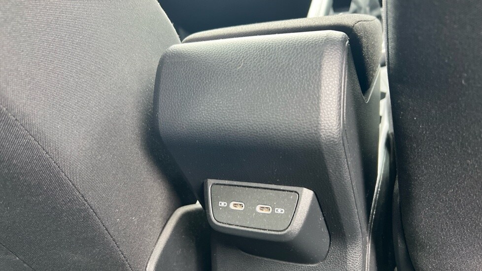 Used Volkswagen Polo 2022 for sale - 76104162: Photo 34