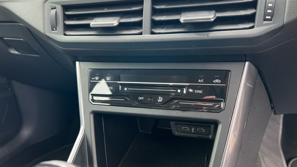 Used Volkswagen Polo 2022 for sale - 76104162: Photo 45