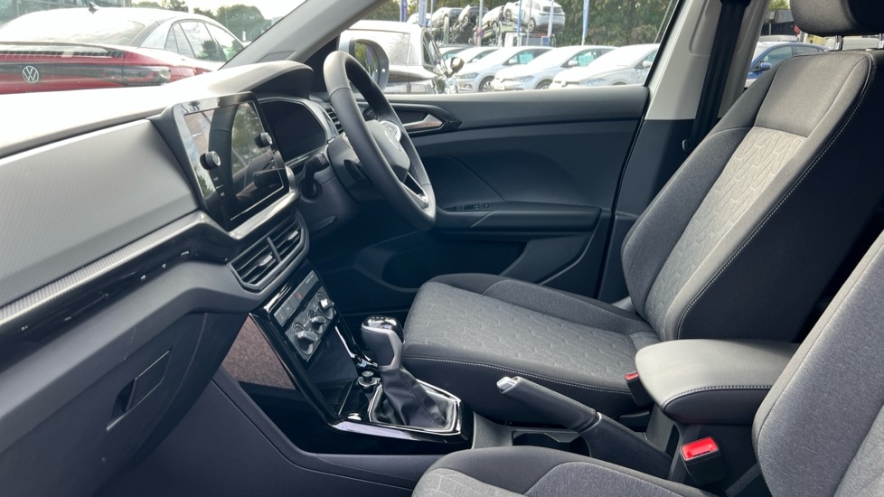Used Volkswagen T-Cross 2025 for sale - 76870256: Photo 28