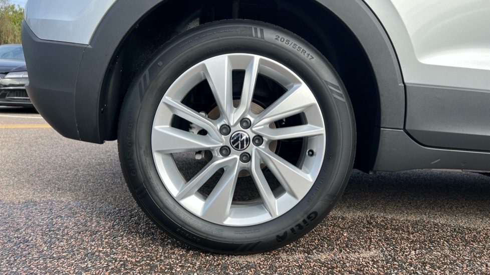 Used Volkswagen T-Cross 2025 for sale - 76870256: Photo 5