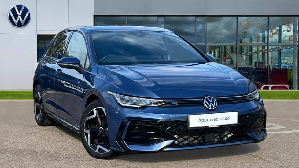 Used Volkswagen Golf 2025 for sale - 76869699: Photo 1