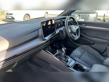 Used Volkswagen Golf 2025 for sale - 76869699: Photo