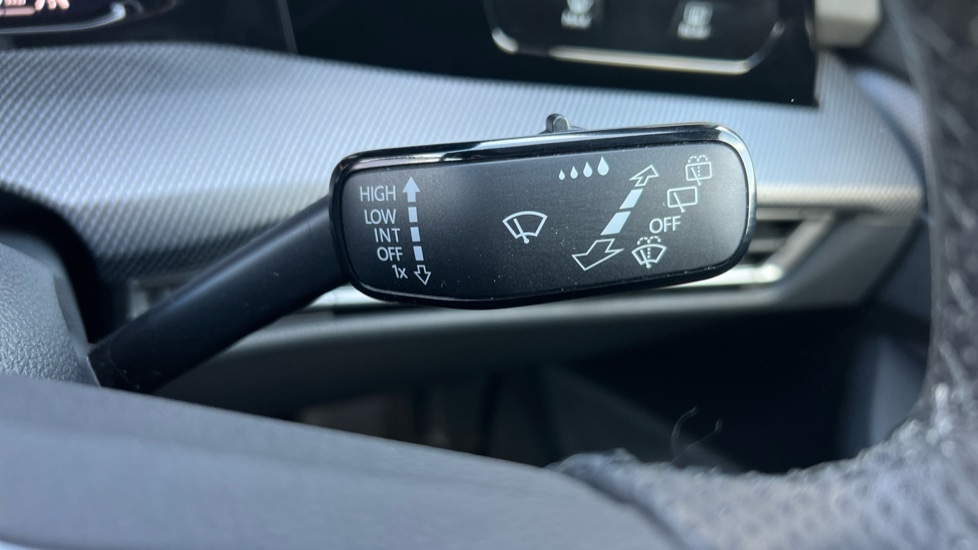 Used Volkswagen Golf 2025 for sale - 76869699: Photo 32