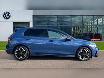 Used Volkswagen Golf 2025 for sale - 76869699: Photo