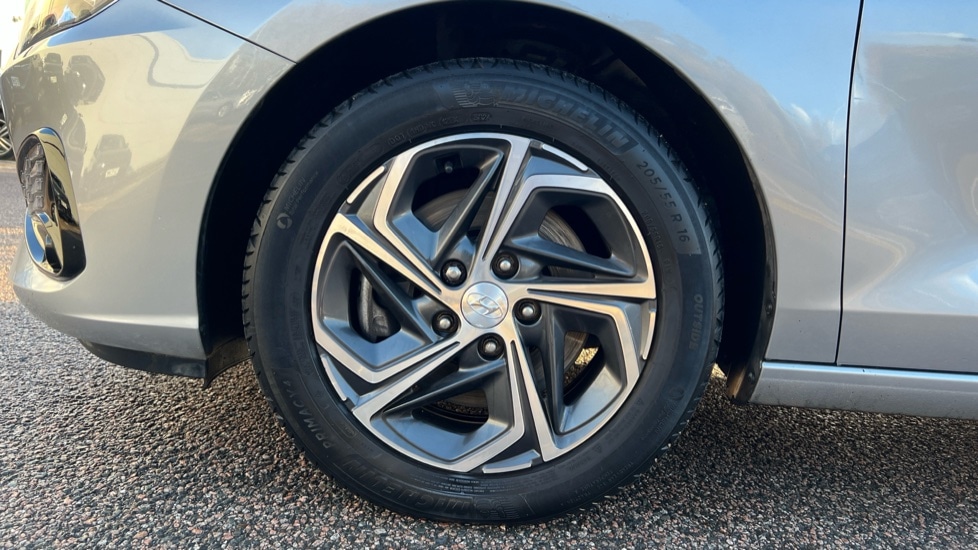 Used Hyundai i30 2023 for sale - 76874762: Photo 17