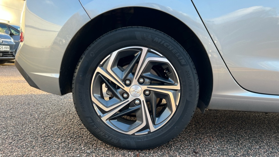 Used Hyundai i30 2023 for sale - 76874762: Photo 19