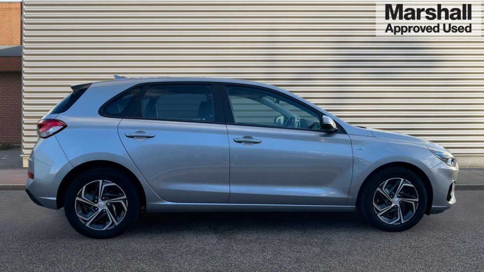 Used Hyundai i30 2023 for sale - 76874762: Photo 2