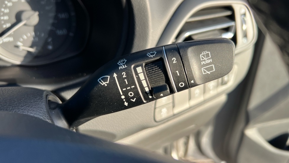 Used Hyundai i30 2023 for sale - 76874762: Photo 24