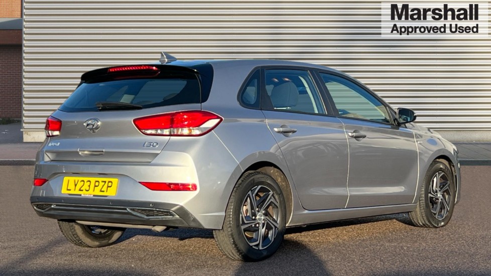 Used Hyundai i30 2023 for sale - 76874762: Photo 3