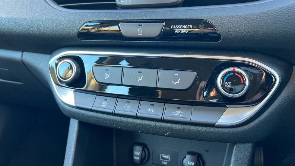 Used Hyundai i30 2023 for sale - 76874762: Photo 34